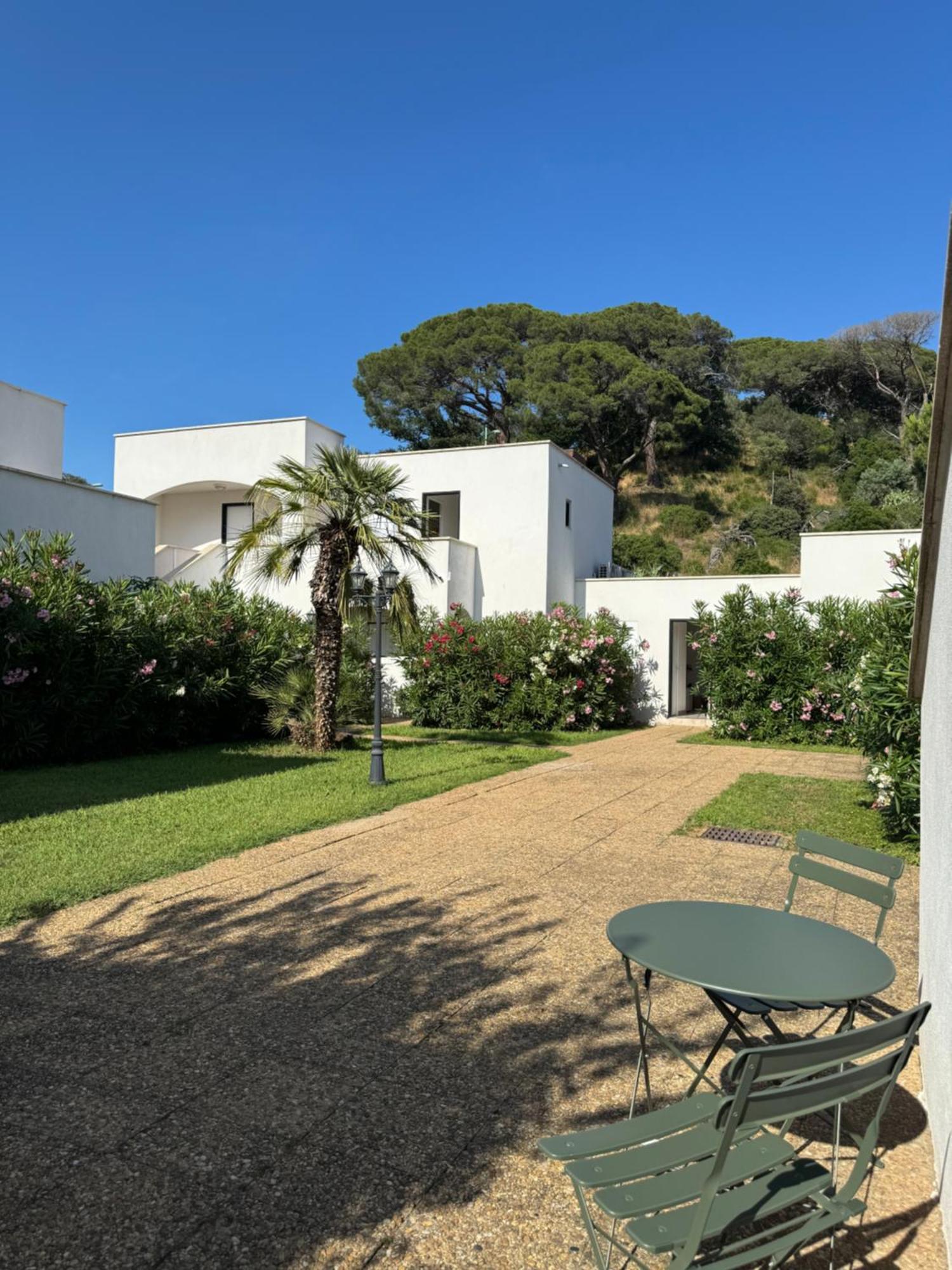 Beach Cannes Bungalows Ле-Канне Экстерьер фото