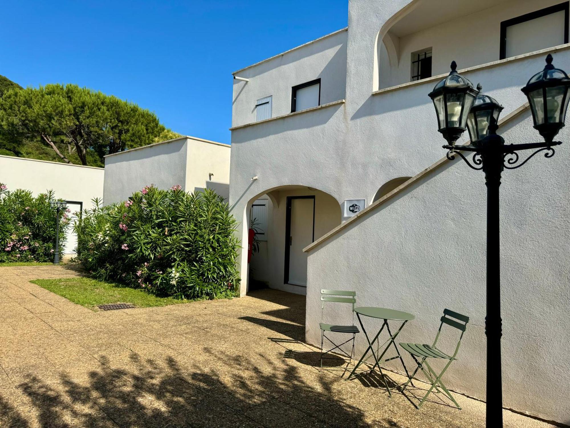 Beach Cannes Bungalows Ле-Канне Экстерьер фото